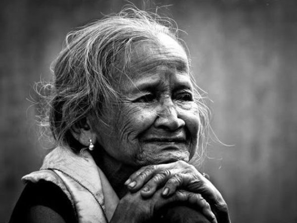 Giấc mơ thấy bà nội đã mất nhắc nhở bạn điều gì?