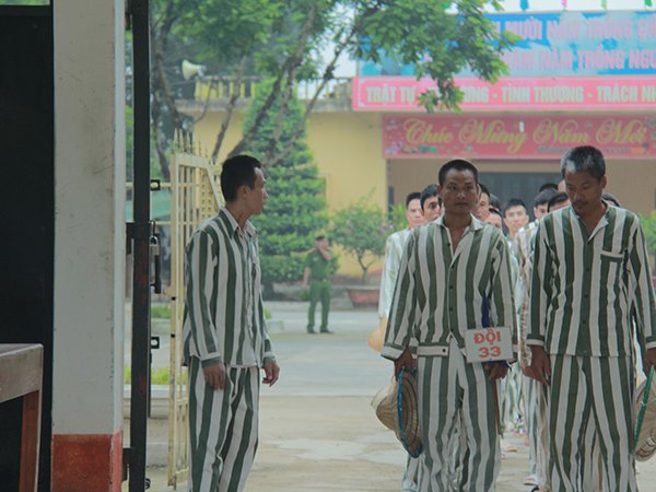Chiêm bao thấy tù nhân có phải điềm xui?