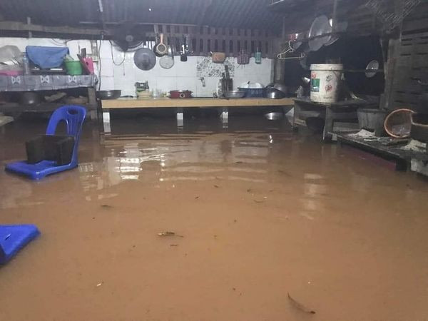 Mơ thấy nước tràn vào nhà có phải điềm may về tài lộc?